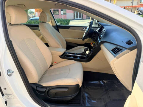 2015 Hyundai Sonata SE