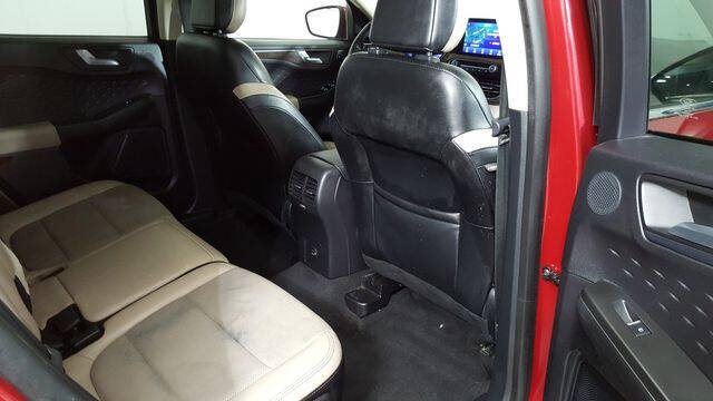 2020 Ford Escape Titanium