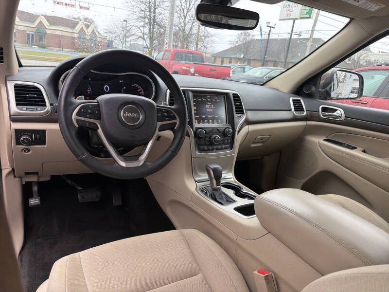 2017 Jeep Grand Cherokee Laredo