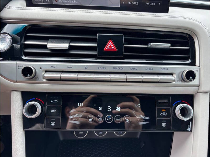 2025 Genesis G70
