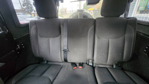 2016 Jeep Wrangler Unlimited Sahara