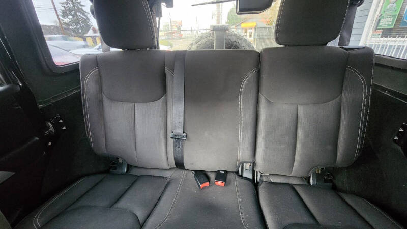 2016 Jeep Wrangler Unlimited Sahara