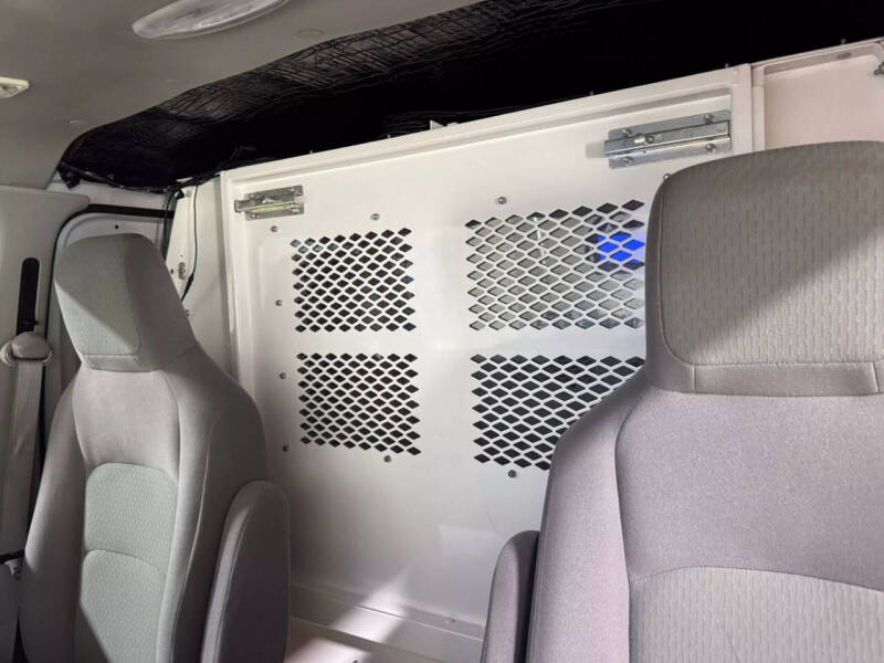 2012 Ford E-Series E-350 SD