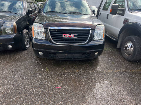 2010 GMC Yukon XL for sale at Auto Site Inc in Ravenna OH