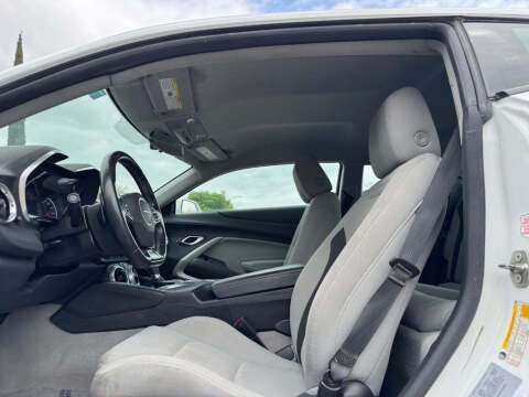 2023 Chevrolet Camaro LT