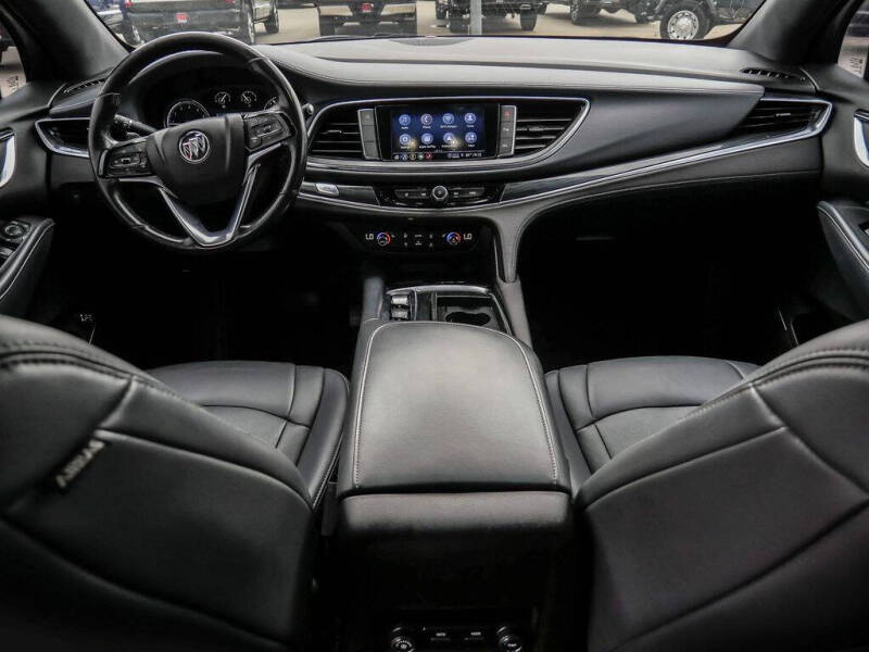 2024 Buick Enclave Essence