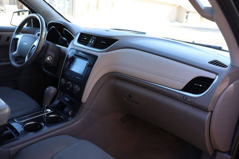 2017 Chevrolet Traverse LT