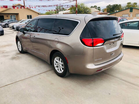 2017 Chrysler Pacifica Touring