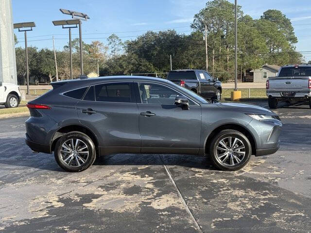 2024 Toyota Venza LE