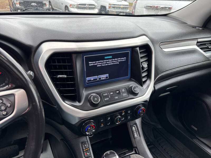 2019 GMC Acadia SLT-1