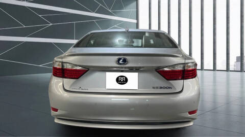 2013 Lexus ES 300h