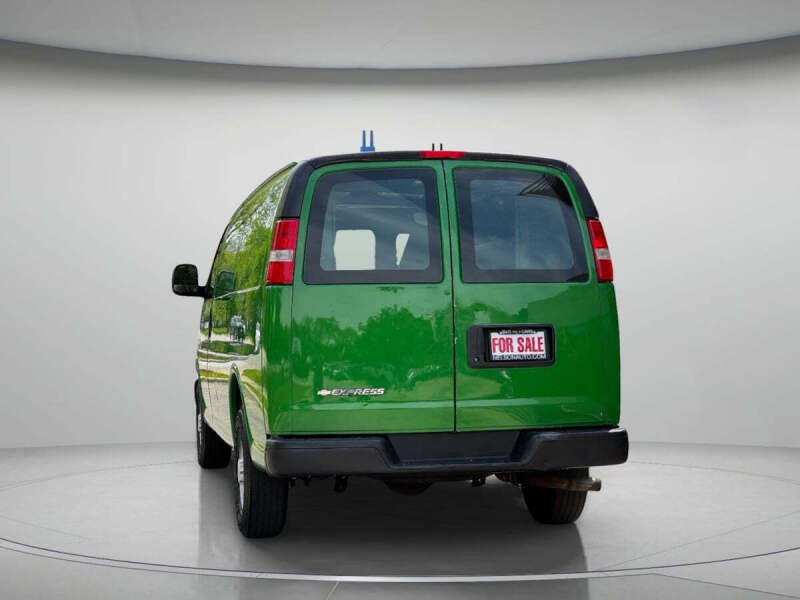 2016 Chevrolet Express 2500