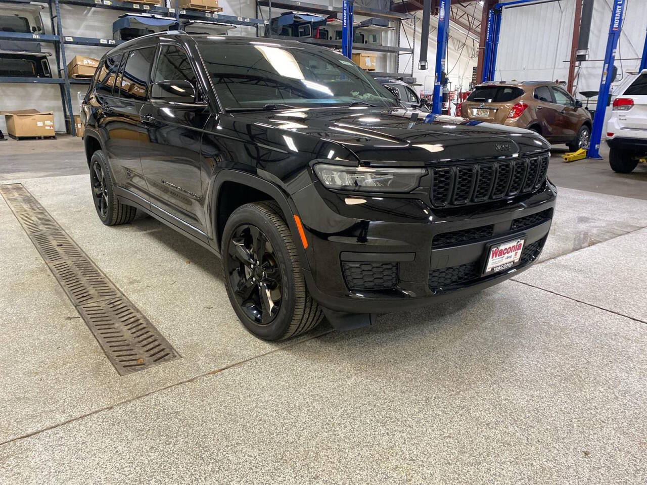 2021 Jeep Grand Cherokee L for sale at Victoria Auto Sales in Victoria, MN