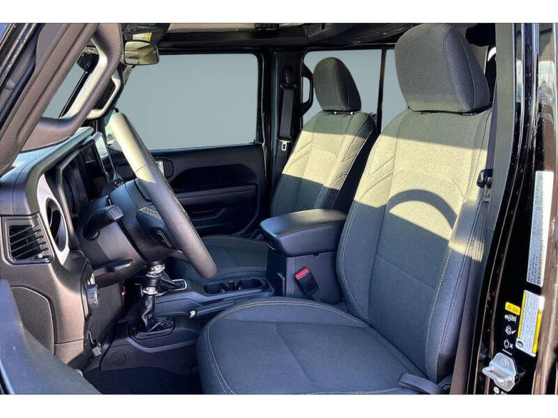 2024 Jeep Gladiator Willys