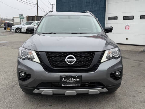 2019 Nissan Pathfinder SL