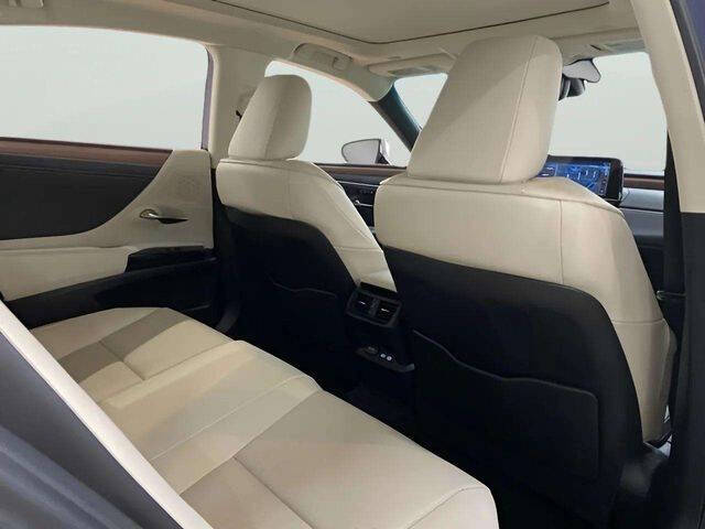 2025 Lexus ES 350