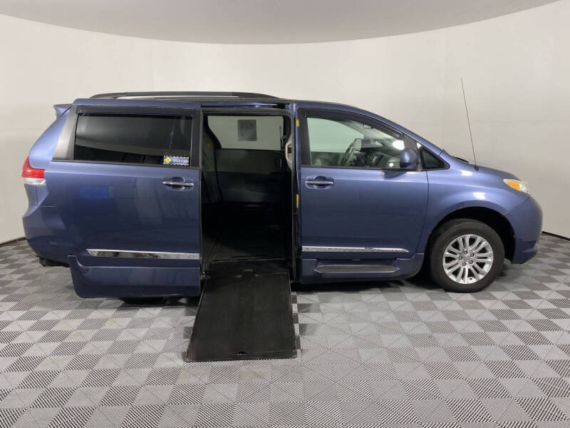 Used 2014 Toyota Sienna XLE with VIN 5TDYK3DC3ES469865 for sale in Tucker, GA