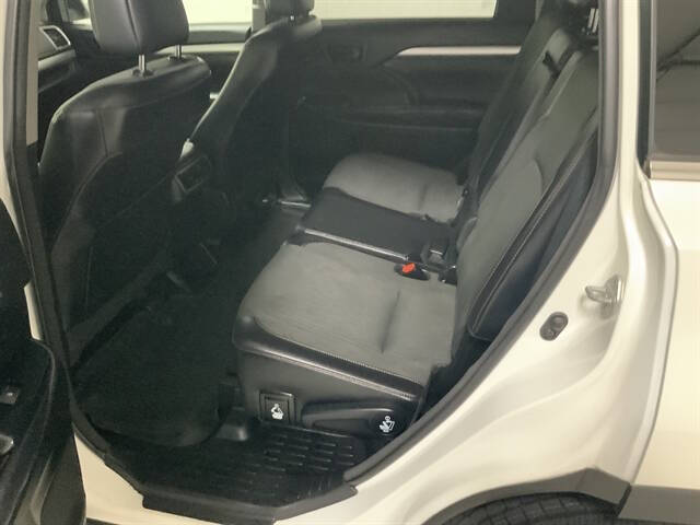 2018 Toyota Highlander LE