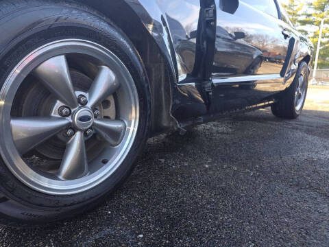 2008 Ford Mustang V6 Deluxe