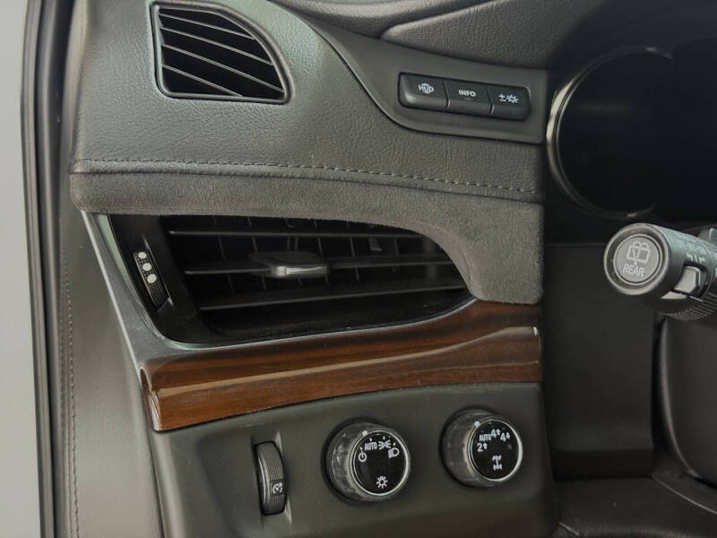 2020 Cadillac Escalade Luxury