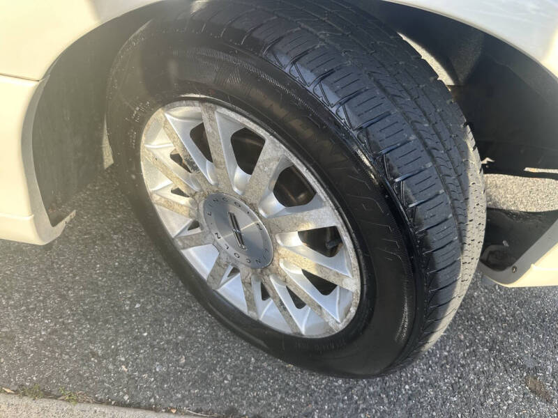 2007 Lincoln Town Car Signature