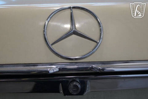 1980 Mercedes-Benz 450-Class