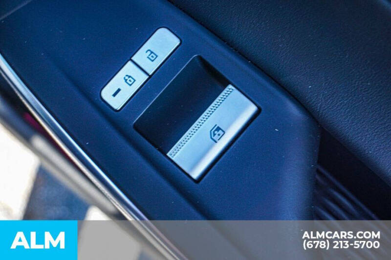 2024 Genesis GV70 2.5T Standard