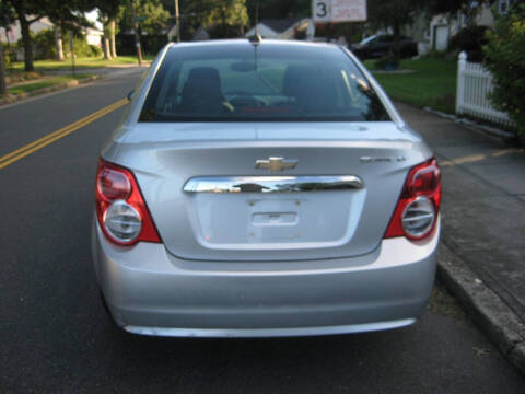 2016 Chevrolet Sonic LT Auto