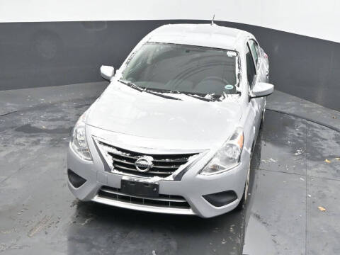 2019 Nissan Versa S Plus