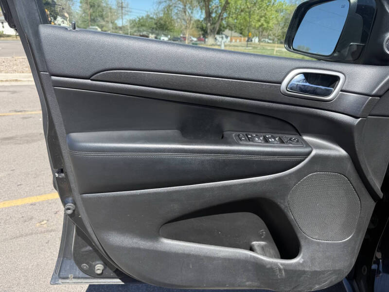 2018 Jeep Grand Cherokee Laredo E