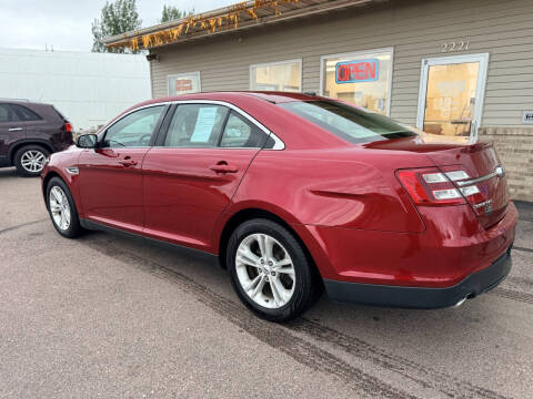 2014 Ford Taurus SEL