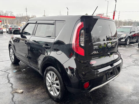 2019 Kia Soul +