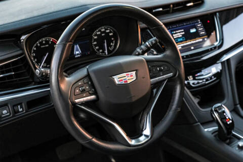 2025 Cadillac XT6 Premium Luxury