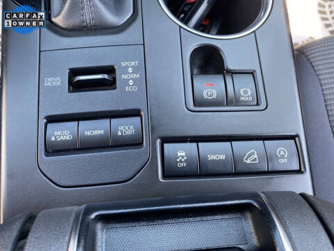 2020 Toyota Highlander LE