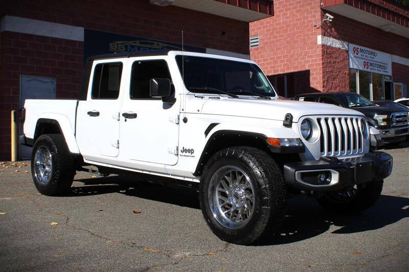 2022 Jeep Gladiator Overland