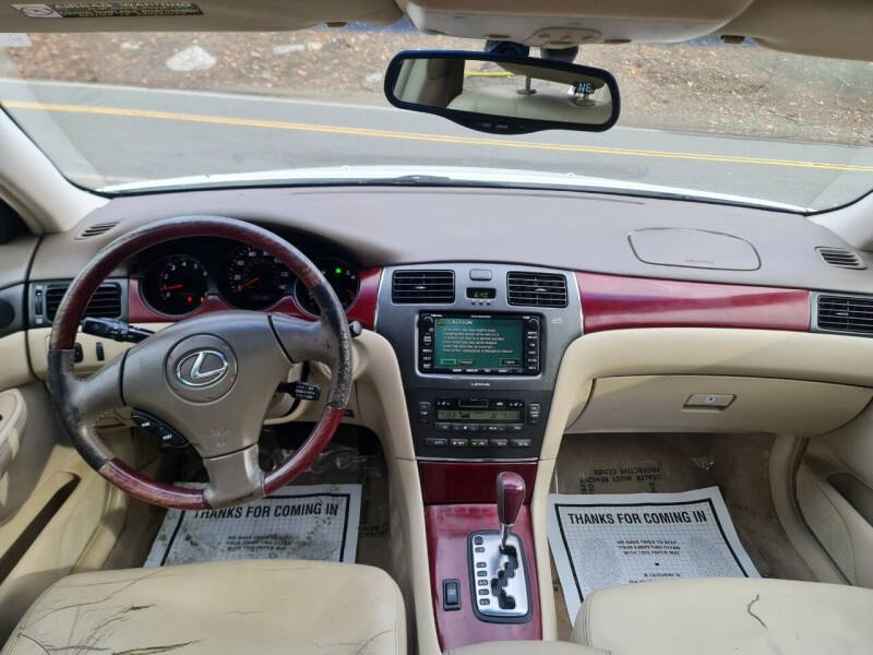 2004 Lexus ES 330