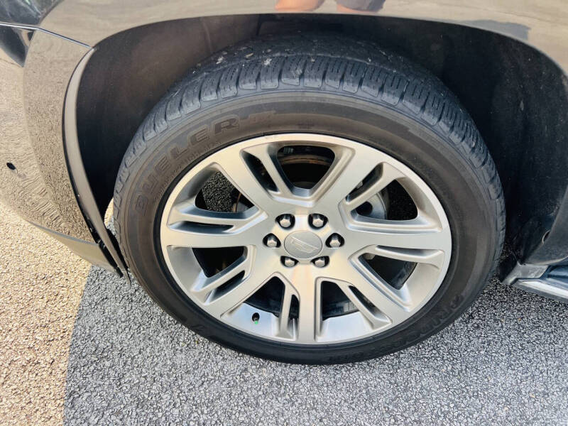 2018 Cadillac Escalade Luxury