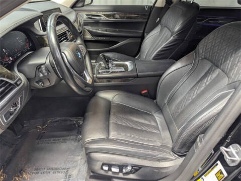 2022 BMW 7 Series 740i