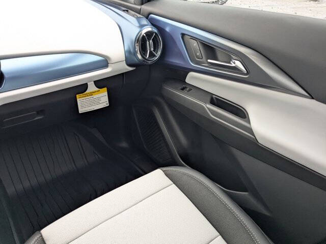 2026 Chevrolet Equinox EV LT 2