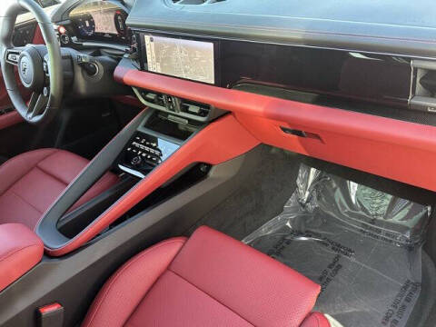 2025 Porsche Macan Turbo Electric