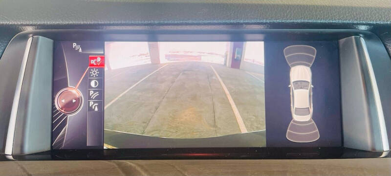 2016 BMW 5 Series 528i