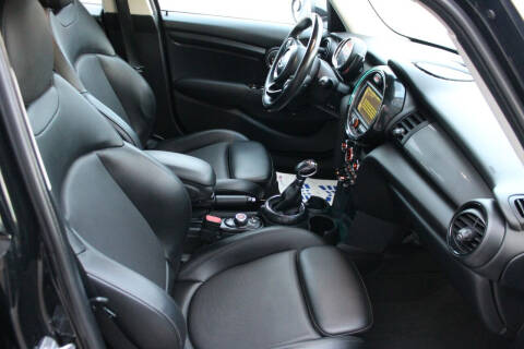 2016 MINI Hardtop 4 Door Cooper