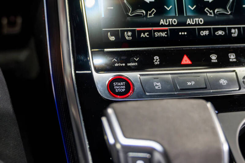 2024 Audi RS Q8 4.0T quattro