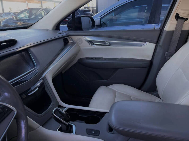 2018 Cadillac XT5 Luxury