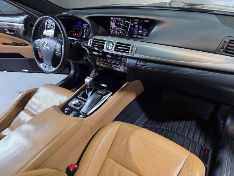 2015 Lexus LS 460