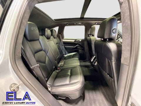 2016 Porsche Cayenne GTS