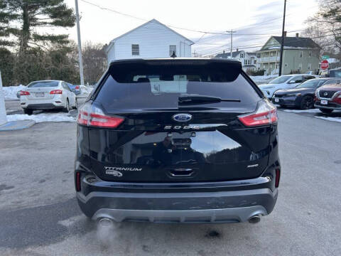 2022 Ford Edge Titanium