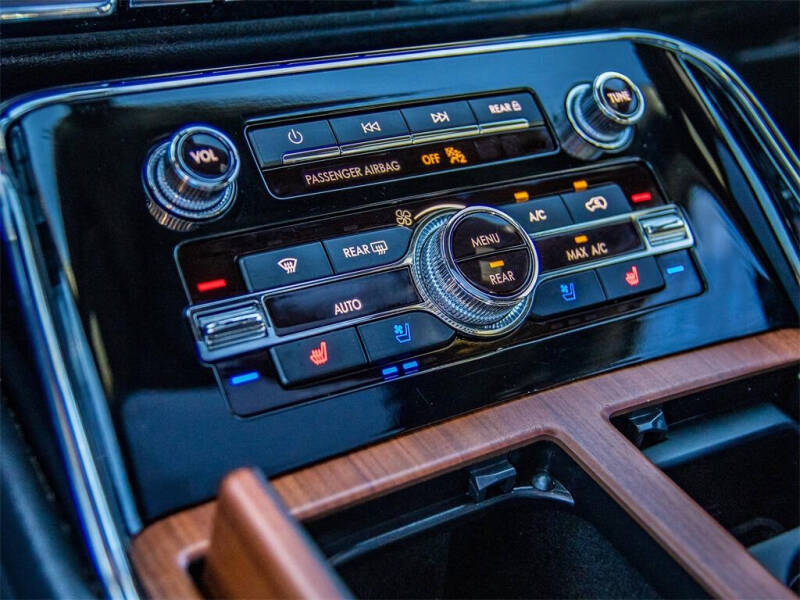 2024 Lincoln Navigator Premiere