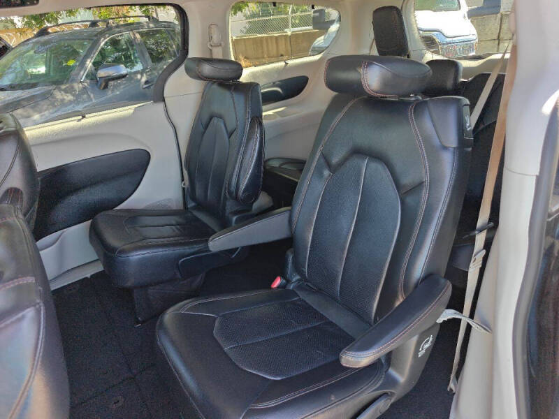 2019 Chrysler Pacifica Touring L