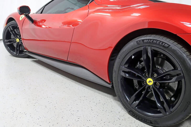 2024 Ferrari 296 GTS